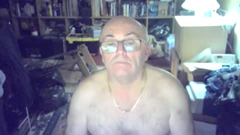 Snapshot of bluebox65 chatting on 28, 11, 2025 bluebox65 online show from 28, 11, 2025