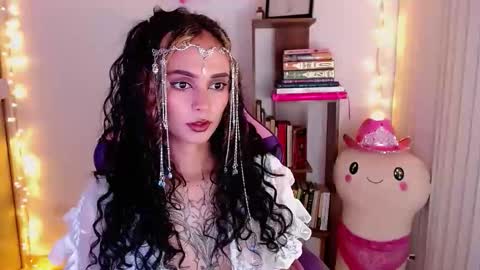 Snapshot of bluee_v chatting on 22, 10, 2025 Im Abril .. Nice to meet you thumb up me please its important INDEPENDENT MODEL online show from 22, 10, 2025