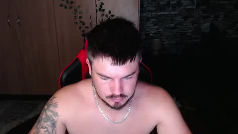 blueeyeboy0 online show from 24, 11, 2025