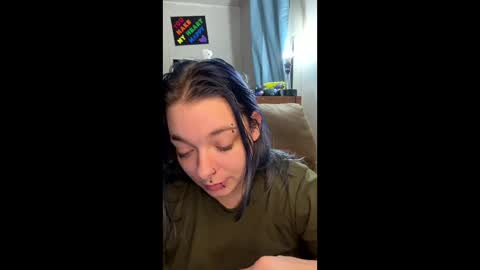 Snapshot of blueeyedbeauty92 chatting on 14, 12, 2025 blueeyedbeauty92 online show from 14, 12, 2025