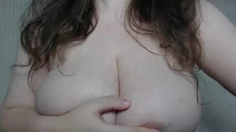 Snapshot of blueeyedmarie chatting on 19, 7, 2026 Marie online show from 19, 7, 2026