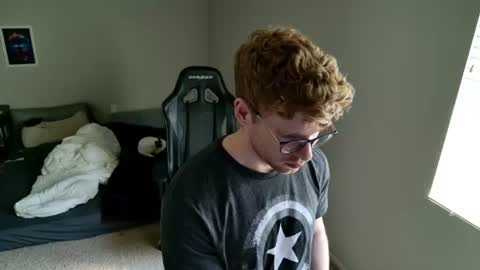 Snapshot of blueeyedtallguy chatting on 27, 7, 2026 blueeyedtallguy online show from 27, 7, 2026