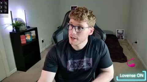 Snapshot of blueeyedtallguy chatting on 29, 7, 2026 blueeyedtallguy online show from 29, 7, 2026