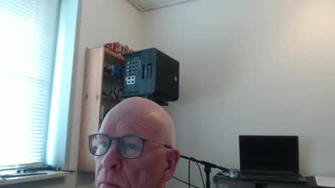 blueeyesn8 online show from 14, 10, 2025