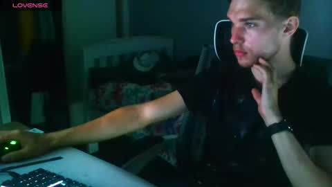 Snapshot of bluegaze6227724 chatting on 4, 12, 2025 bluegaze6227724 online show from 4, 12, 2025