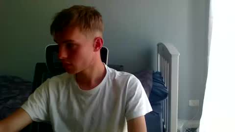 Snapshot of bluegaze6227724 chatting on 18, 12, 2025 bluegaze6227724 online show from 18, 12, 2025