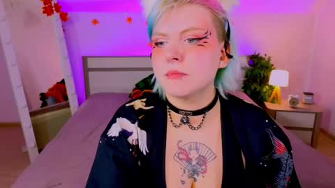 Snapshot of bluelunaray chatting on 10, 10, 2025 Hi my name is Lunaray online show from 10, 10, 2025