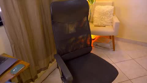 FLORAA online show from 13, 2, 2026