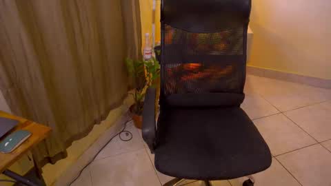 FLORAA online show from 25, 2, 2026