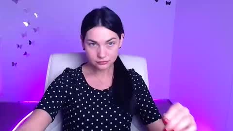 Snapshot of blum_kelly chatting on 13, 9, 2025 Kelly online show from 13, 9, 2025