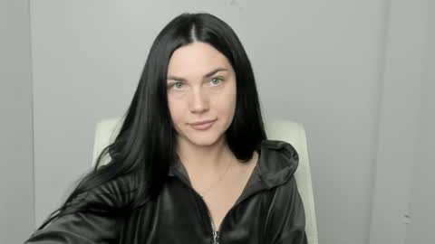 Snapshot of blum_kelly chatting on 7, 10, 2025 Kelly online show from 7, 10, 2025