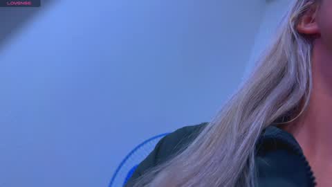 Snapshot of blush_mikki chatting on 27, 1, 2025 Mikki chan online show from 27, 1, 2025