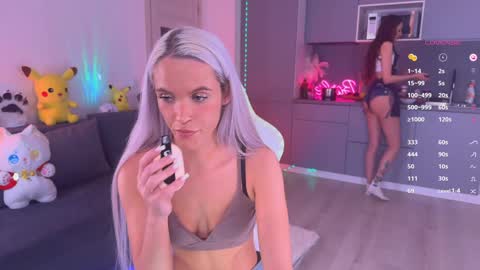 Snapshot of blush_mikki chatting on 9, 3, 2025 Mikki chan online show from 9, 3, 2025