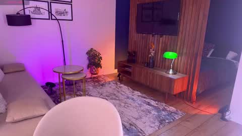 Snapshot of blush_mikki chatting on 23, 10, 2025 Mikki chan online show from 23, 10, 2025