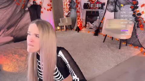 Snapshot of blush_mikki chatting on 29, 10, 2025 Mikki chan online show from 29, 10, 2025