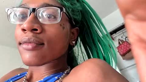 BLUSHBITXH online show from 10, 12, 2024