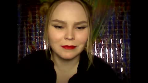 blushing_star online show from 13, 2, 2025