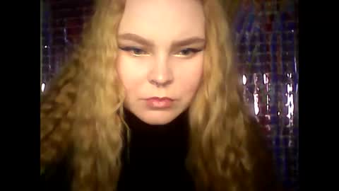 blushing_star online show from 21, 2, 2025