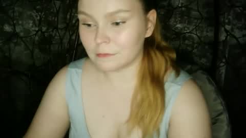 blushing_star online show from 8, 9, 2025