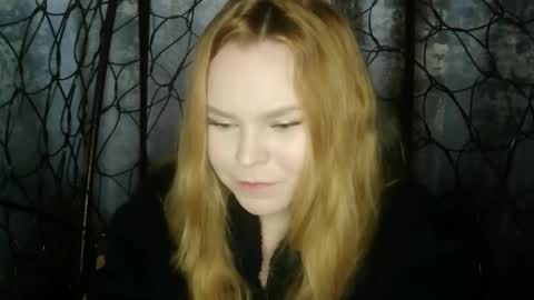 blushing_star online show from 12, 10, 2025