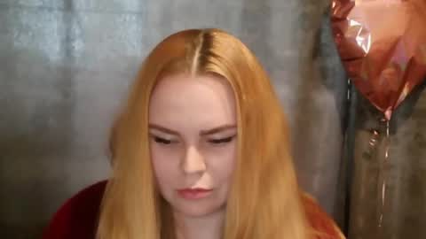 blushing_star online show from 25, 5, 2026