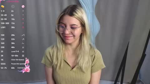 Chloe online show from 20, 10, 2025