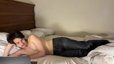 Snapshot of bluskyzz chatting on 26, 2, 2025 BluSky online show from 26, 2, 2025