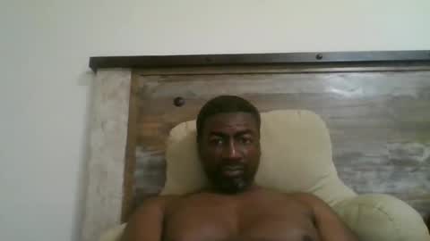 bluuthunder1914 online show from 29, 10, 2025