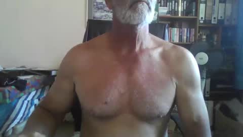 Snapshot of bobbgud chatting on 21, 10, 2025 Bobbgud online show from 21, 10, 2025