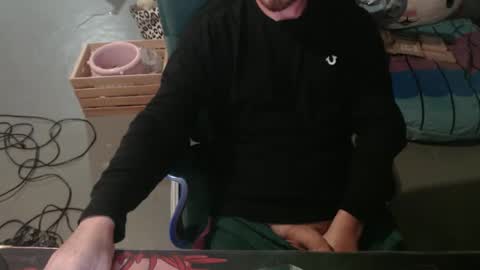 Snapshot of bobby12395 chatting on 14, 9, 2025 Big dick energy online show from 14, 9, 2025