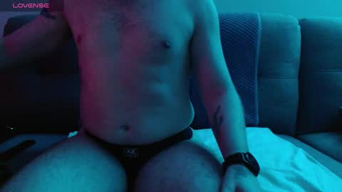 Snapshot of bobbyenglish69 chatting on 6, 10, 2025 Bobby English online show from 6, 10, 2025