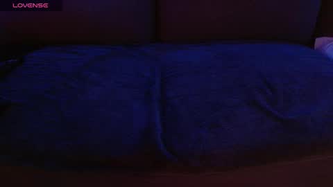 Snapshot of bobbyenglish69 chatting on 28, 11, 2025 Bobby English online show from 28, 11, 2025