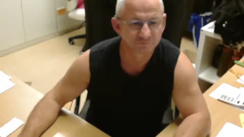 bodymen1 online show from 23, 9, 2025