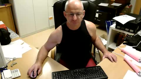 bodymen1 online show from 26, 9, 2025