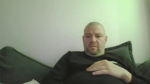 bodyzipper09 online show from 24, 11, 2025