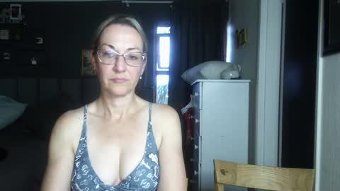 Snapshot of boeslaboes chatting on 12, 12, 2024 Ningifun couple online show from 12, 12, 2024