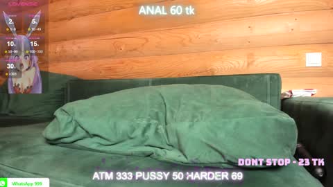 Snapshot of bohemianrhapsody1 chatting on 31, 1, 2025 Nail and Olivia online show from 31, 1, 2025