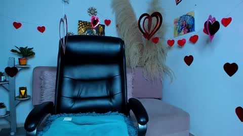  Salma Independent Model online show from 15, 2, 2025