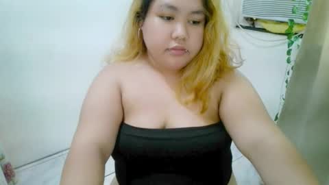 Snapshot of bombastic_darla chatting on 25, 9, 2025 bombastic_darla online show from 25, 9, 2025