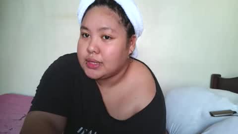 Snapshot of bombastic_darla chatting on 27, 10, 2025 bombastic_darla online show from 27, 10, 2025