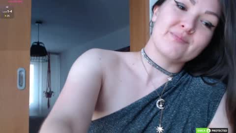 Luthien online show from 10, 12, 2024