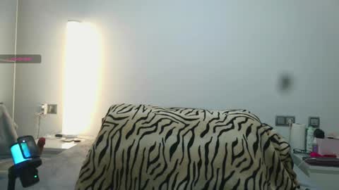 Lucy online show from 2, 4, 2026