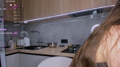 Snapshot of bondgirl4fun chatting on 8, 12, 2024 Olly online show from 8, 12, 2024