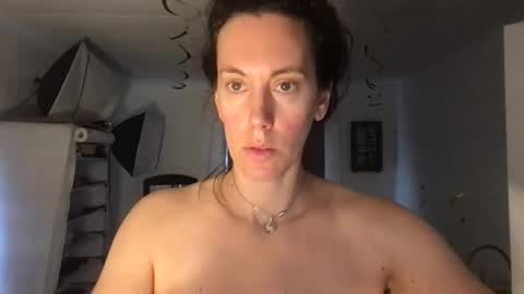 Snapshot of bonfirebonnie chatting on 16, 1, 2025 Bonnie online show from 16, 1, 2025