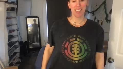 Snapshot of bonfirebonnie chatting on 6, 3, 2025 Bonnie online show from 6, 3, 2025