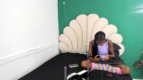 bonieklent online show from 11, 1, 2025