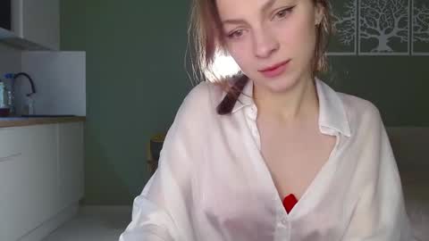 Snapshot of bonjourlabelle chatting on 9, 10, 2025 Mary 3 live time content 18 online show from 9, 10, 2025