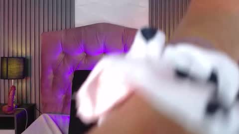 Snapshot of bonnali_lune chatting on 21, 10, 2025 bonnali_lune online show from 21, 10, 2025