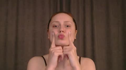 Snapshot of bonne_chance chatting on 22, 2, 2025 bonne_chance online show from 22, 2, 2025