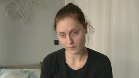 Snapshot of bonne_chance chatting on 8, 11, 2025 bonne_chance online show from 8, 11, 2025